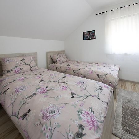 אוטוצאץ Apartment Kalimero מראה חיצוני תמונה